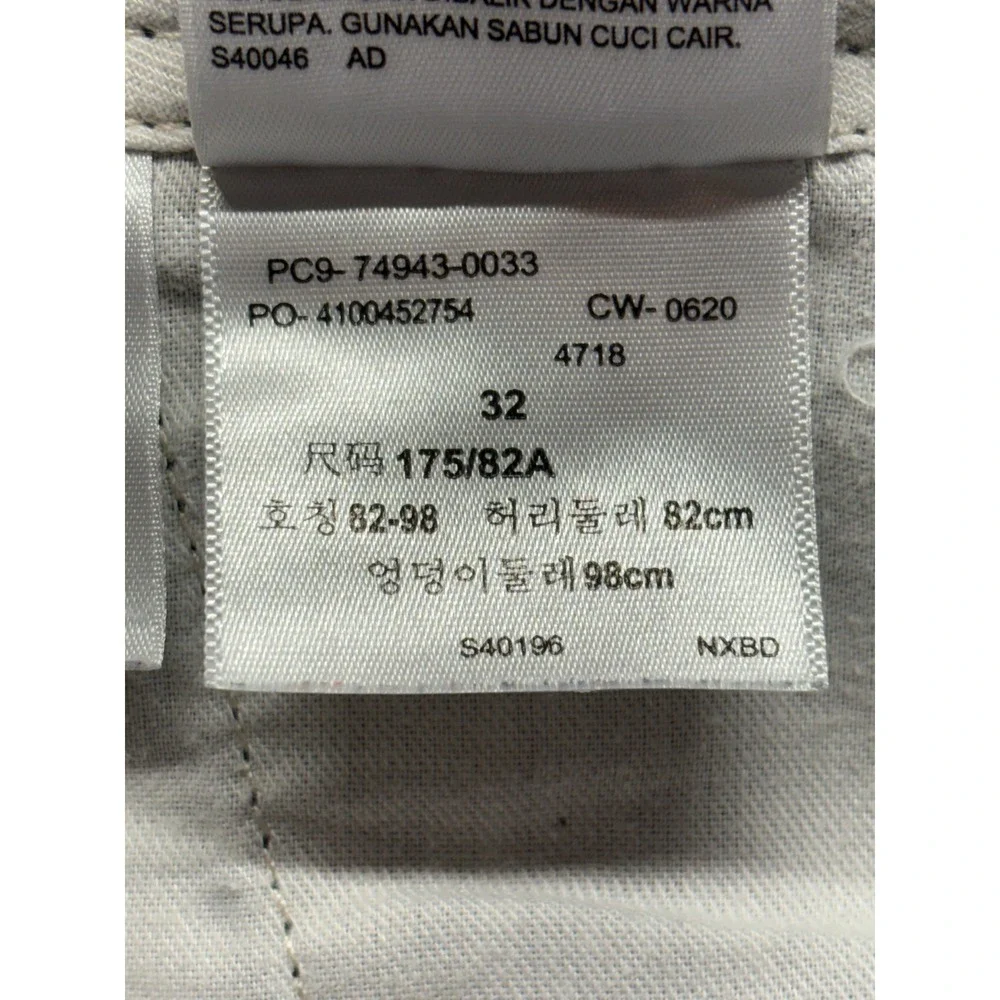 Levi Strauss Mens Cargo Shorts 32 Gray Ripstop Utility Pockets 74943-0033